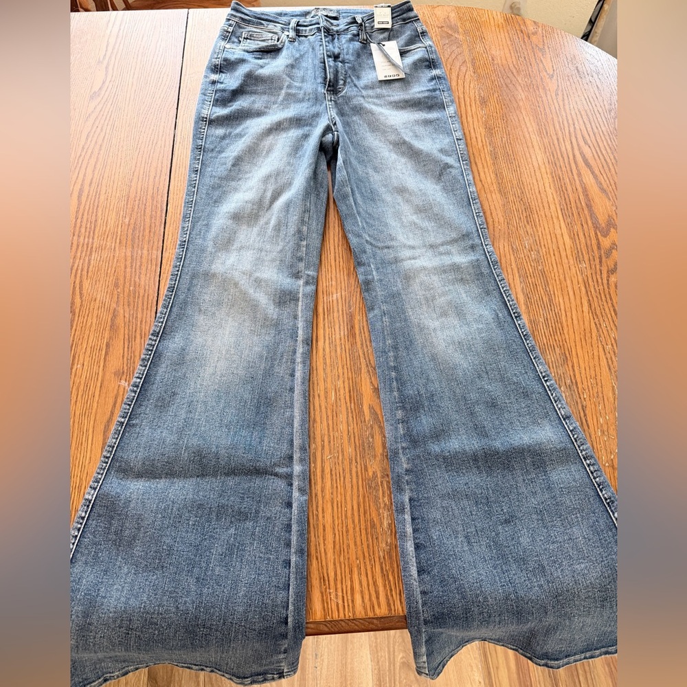 Judy Blue NWT High Waist with Tummy Control Flare Jeans size 5/27 Stretch Denim